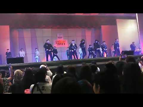 #exodayวงEx-conler cover exo ที่มอกรุงเทพ