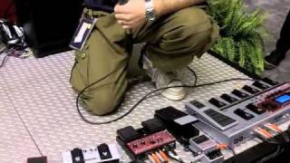 NAMM 2011: Synthgeek.tv - Roland RC-30 Demo with Dub FX