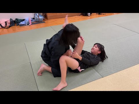 女子先輩に挑戦柔術スパーリング２