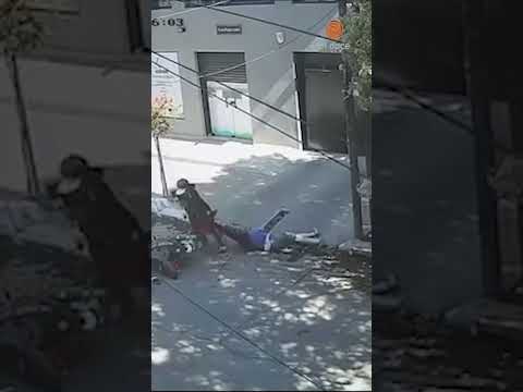 Motochoro arrastró a una monja para robarle en Córdoba