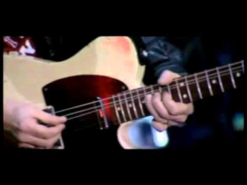 Johnny Marr plays 'How Soon Is Now?' - 2006