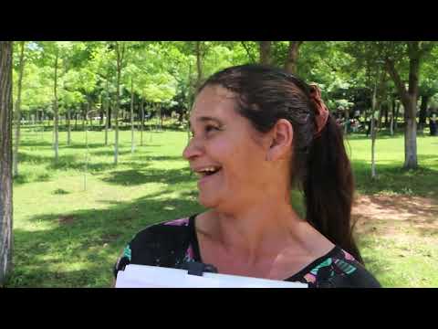 Tras largas décadas, familias campesinas recibieron con felicidad los títulos de sus tierras.