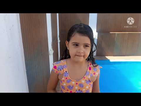 Tipos de criança na piscina 2