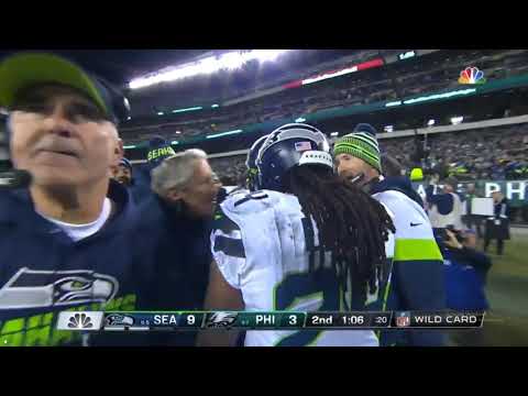 Marshawn Lynch goes Full Beast Mode on helpless 49'ers on this TD, go Seattle Seahawks!