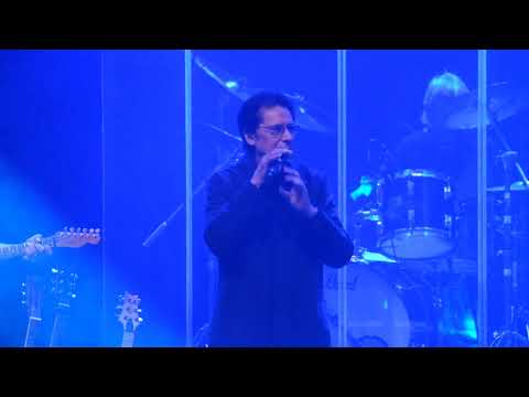 Shakin` Stevens - It's Raining