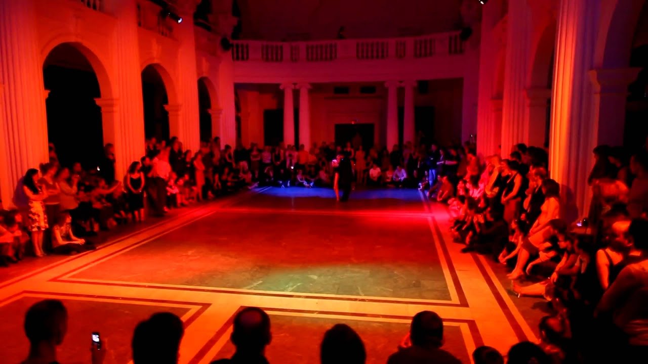 Federico Naveira y Ines Muzzopappa @ Belgrade Tango Encuentro 2010 (1/4)