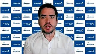 Cancelación de vuelos mantiene varados pasajeros