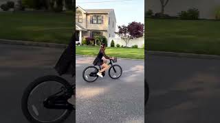 Download lagu she can ride a bike mp3 Download lagu she can ride a bike mp3