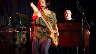 Danielle Nicole-Burnin&#39; For You