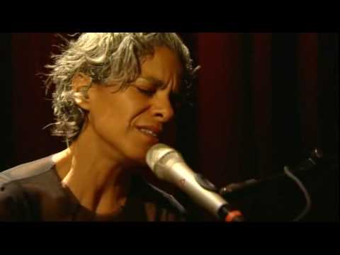 Kamilya Jubran - Ghareebah