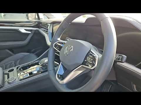 Volkswagen Touareg Elegance Spec V6 Tsi Phev 381b - Image 2