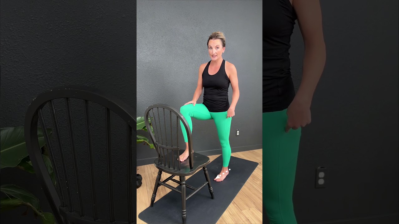 Tight Hips & Back Pain? Do THIS Standing Hip Flexor Stretch!