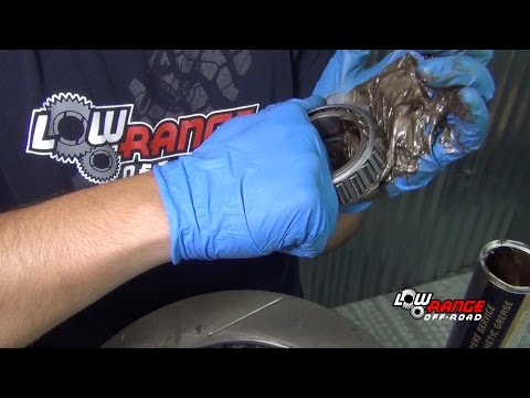 How To Rebuild A Toyota 4X4 Solid Front Axle (Part 8) Hub, Rotor & Bearing Installation