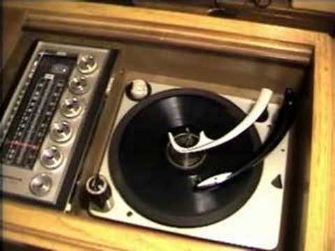 The Andrews Sisters : Them That Has Gets ( 1946 )