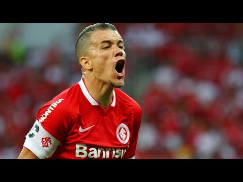 Andrés D'Alessandro ● 2008/2016 ● Internacional ● All free kick goals