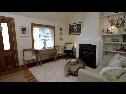 27 Ascot Street, Thorndon - Wellington (Mike Robbers & Socheata Tep)