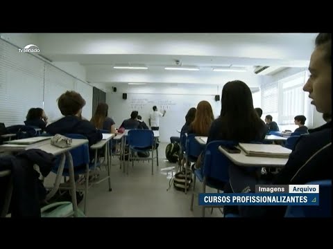 Oferta de ensino profissionalizante deve ser ampliada no país, aponta audiência