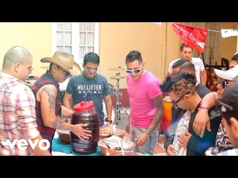 LA FIEVRE LOOKA - AL COMPÁS DE LAS POLLERAS