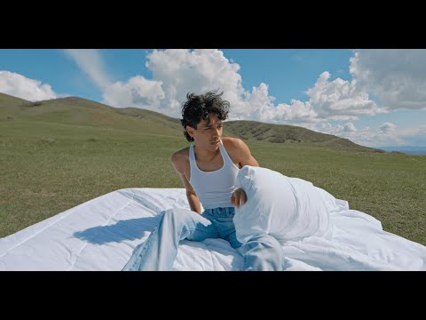 Justice Carradine - Better Off Alone (Official Visualizer)