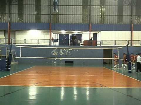 Paula Carvalho - number 1 - Outside Hitter