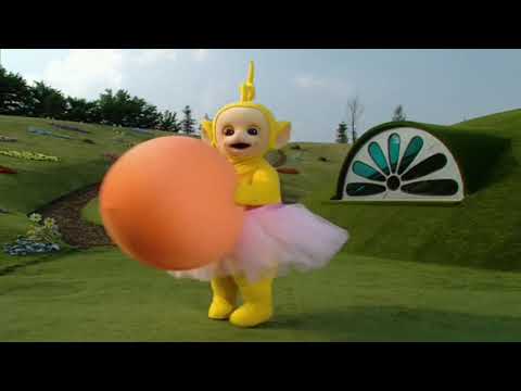 Laa-Laa Dances With Her Ball