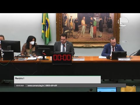 PEC 135/19 - Cédulas Físicas para Plebiscitos - Discussão e votação do parecer à PEC 135/19 - 05/07