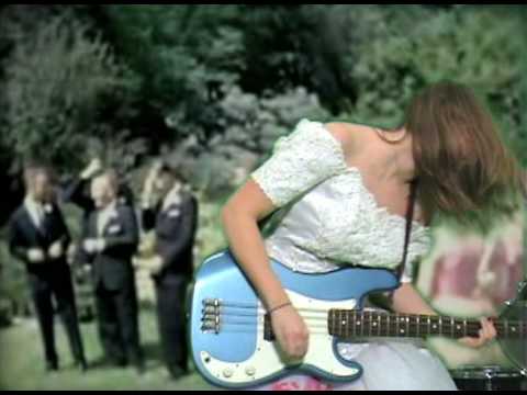 Trophy Wives - I'm yer wife music video