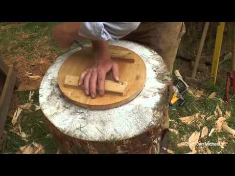 The making of a log hive - Tree Beekeeping