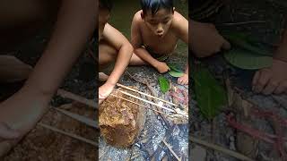 preview picture of video 'Đội  đi phượt vào rừng bị lạc'