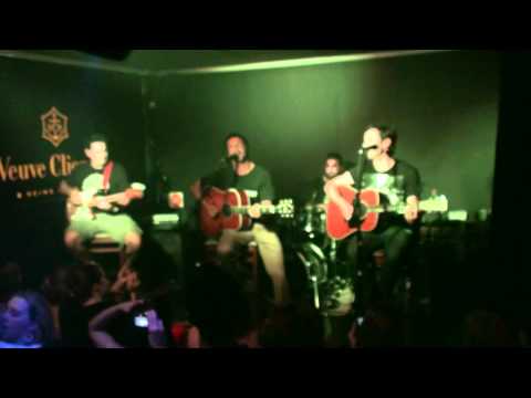 Armandinho - Sol Loiro (Ao vivo no Blueberry)