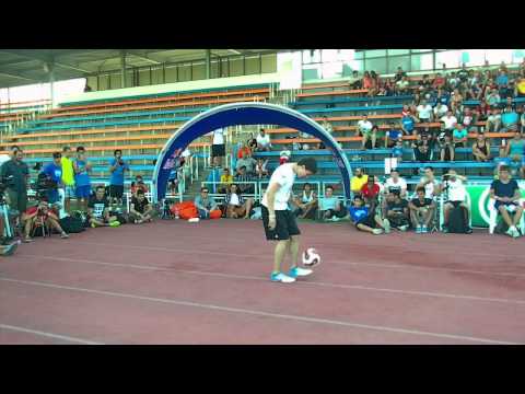 Tom Folan vs. Esteban - Quarterfinal battle | SUPER BALL 2013