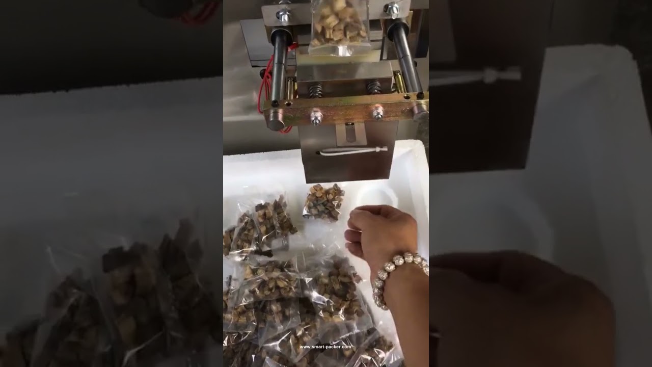 Kräuterblatt Granulat vertikales Sprudel Video