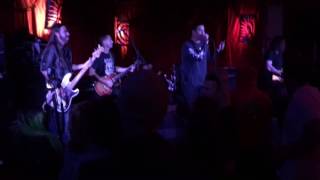 Pulley - Four Walls (partial) live @ Alex&#39;s Bar