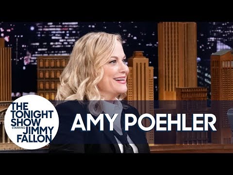 Amy Poehler Shares Pro Tips for Faking Wine-Tasting Knowledge