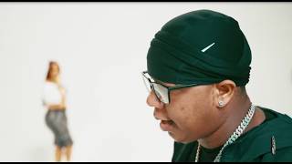 VonOff1700 - Soul Ties (ft. Dreezy) (Official Video) VonOff1700 - Soul Ties (ft. Dreezy) (Official Video)