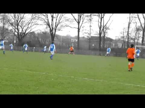 Mierlo Hout 4  tegen NWC 4