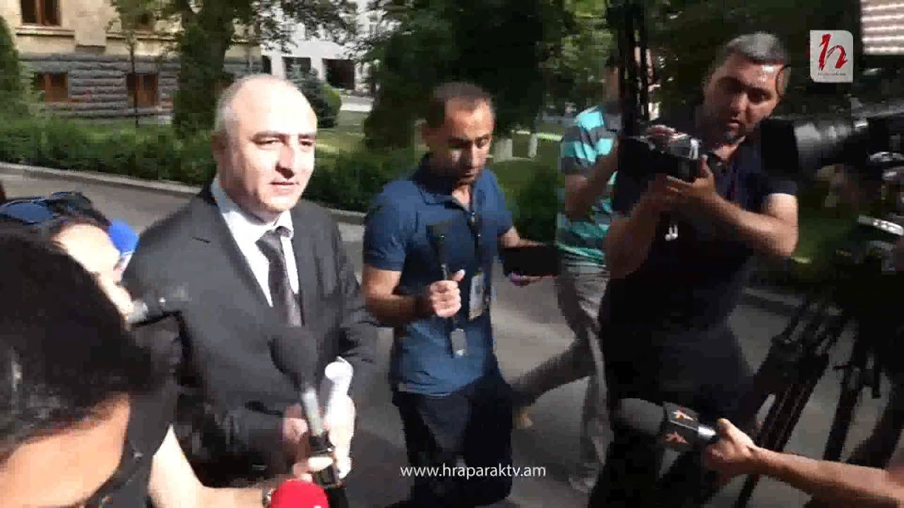 Մենք այդ հարցին ավելի ուշ կանդրադառնանք. Սասուն Խաչատրյանը ճողոպրեց լրագրողներից