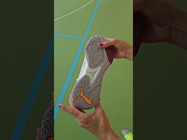 Video Teaser für Puma Accelerate Turbo W+ 4 Test | Hallensportschuhe Test von Marlene