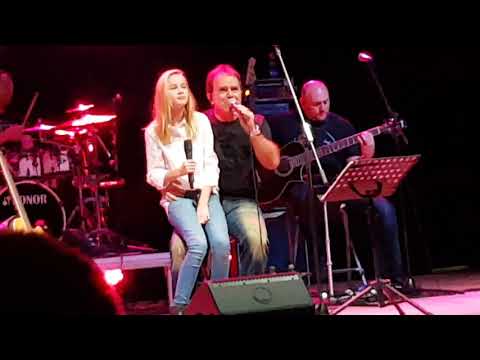 Kutná Hora - Jakub Smolík & Petra Smolíková / Říkej mi táto