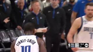 [花邊] DFS慶祝投進致勝球：吃雞翅膀不分你