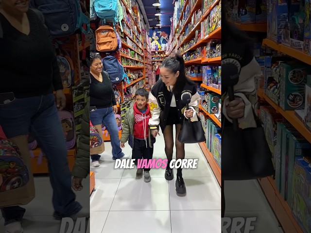 Vídeo relacionado con Capa Negra Personalizada con Foto Capa con Capucha Personalizado para Disfraz Halloween Hombre Adulto Imprime cualquier diseño/imagen/texto Regalo para Halloween Navidad Cosplay o Fiesta de Mascarada