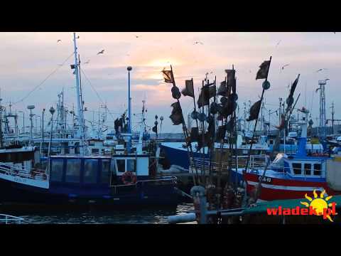 WladekTV - Sztorm zatrzymał w porcie wędkarzy i rybaków