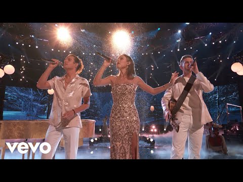 Girl Named Tom - One More Christmas (Live On The Voice / 2022)