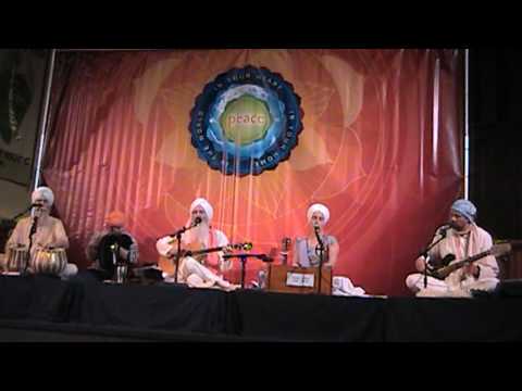 Waheguru Simran - Guru Ganesha Singh & Nirinjan Kaur - Peace Has Begun