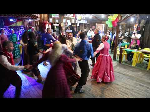 Apresentação da Formatura dos Campeadores do Fandango Piquete Fundo da Grota