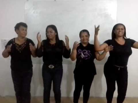 Homenzinho torto em Libras