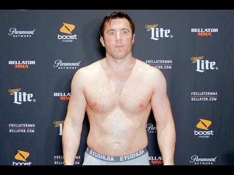 Bellator 208: Chael Sonnen official weigh in