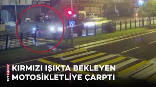 Trabzon'da hızla gelen otomobil kırmızı ışıkta bekleyen motosikletliye çarptı