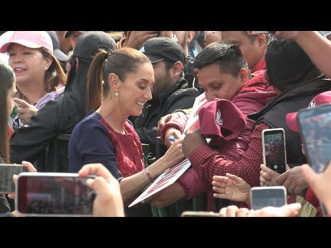 Video | Hundreds of thousands gather in Mexico City to support President Claudia Sheinbaum | AFP