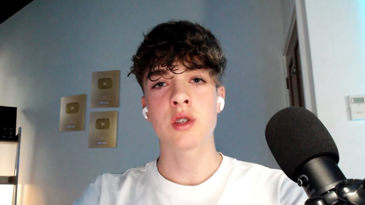 CONHEÇA O JOVEM DE 15 ANOS QUE DESVENDOU O ALGORITMO DO YOUTUBE!